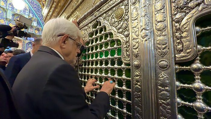 معاون اول رئیس‌جمهور به زیارت حضرت معصومه(س) مشرف شد