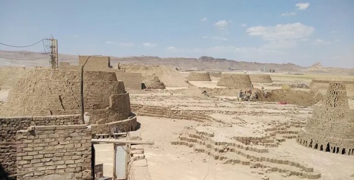 کوره‌های آجرپزی اطراف جمکران سلامت ساکنان و زائران را تهدید می‌کند